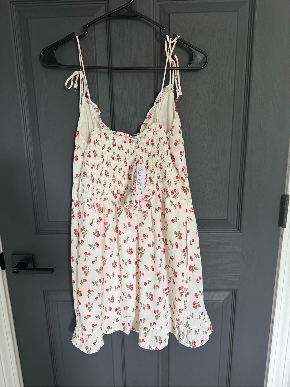 NWT Abercrombie & Fitch Cherry Print Smocked Mini Dress - Medium - Picture 3 of 5